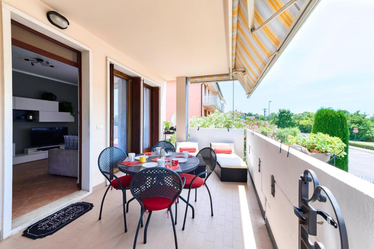 Wolf House - Sirmione Holiday Екстериор снимка