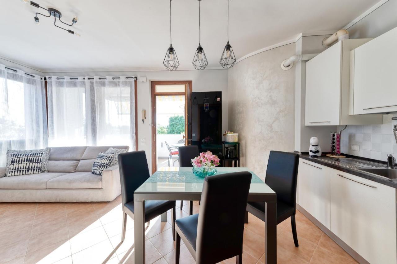 Wolf House - Sirmione Holiday Екстериор снимка