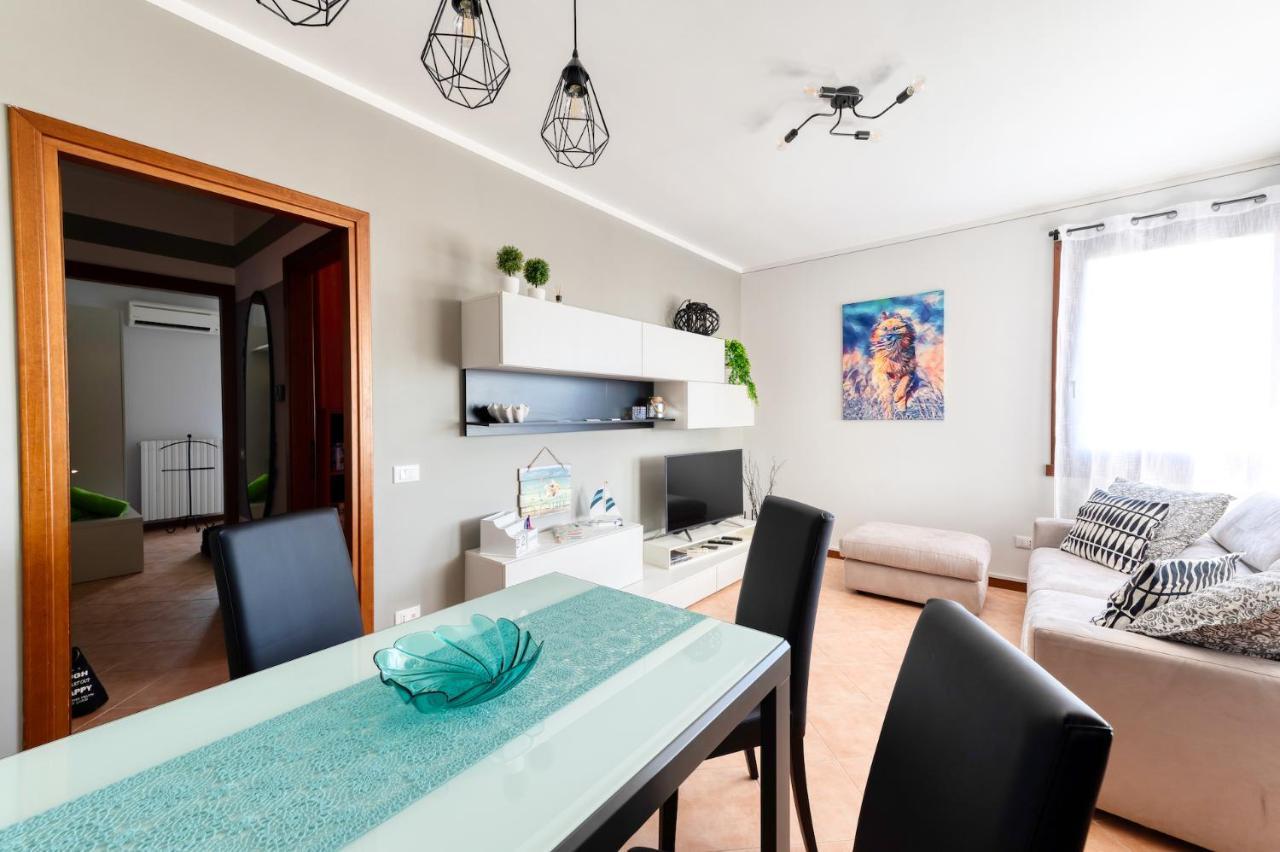 Wolf House - Sirmione Holiday Екстериор снимка