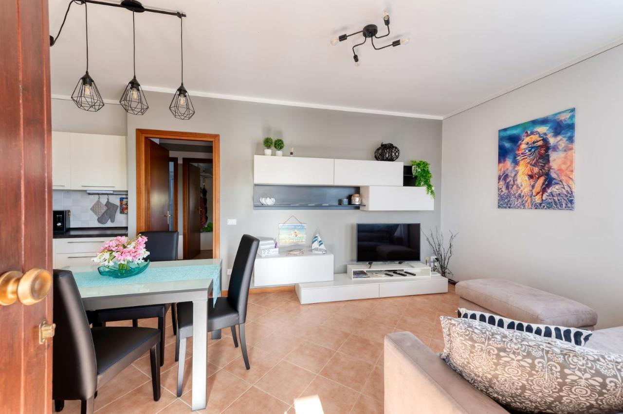 Wolf House - Sirmione Holiday Екстериор снимка