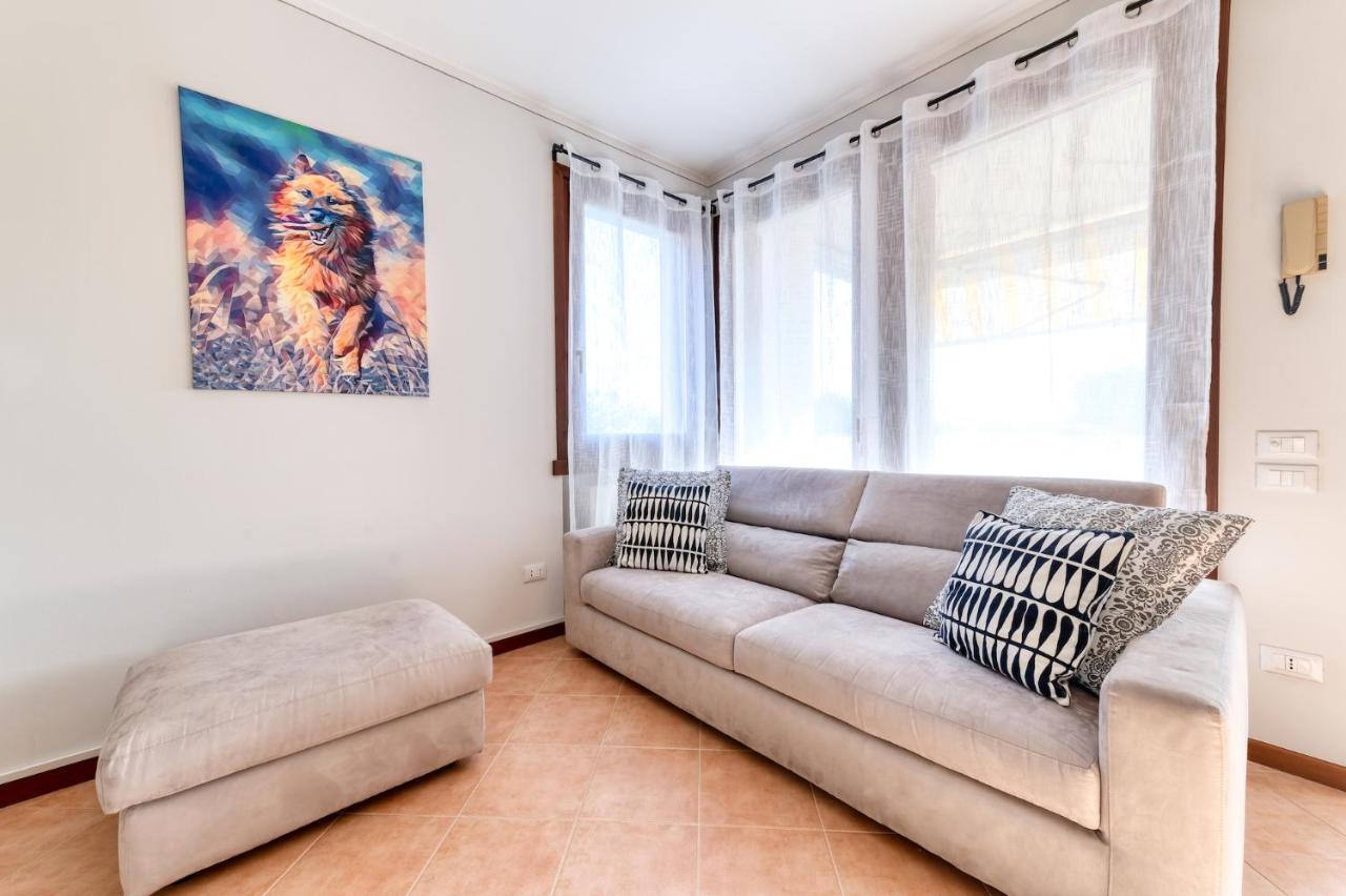 Wolf House - Sirmione Holiday Екстериор снимка